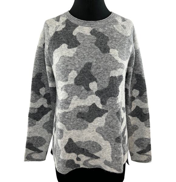 Athleta Sweaters - ATHLETA Grey Camo Undercover CYA Sweater Merino Wool Alpaca Pullover Travel M